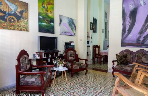 El Vedado House | Budget-Friendly Casa Don Vito with Spa and Breakfast