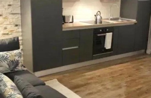 Ramnicu Valcea Apartment | Budget-Friendly Stay at Casa Dorel - Pet & Child Friendly
