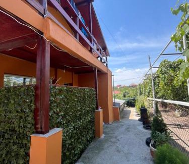 Techirghiol House | Casa Dorina: Guest Rated 9.3 with Family-Friendly Amenities