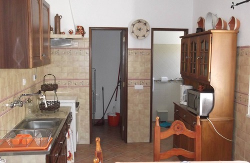 Sao Bras de Alportel House | Idyllic Casa dos Avós - Family-Friendly Stay with Pool