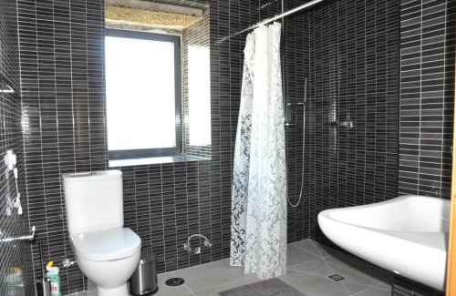 Sever do Vouga House | Oceanfront Oasis: Casa dos Avós with Pool & Hot Tub