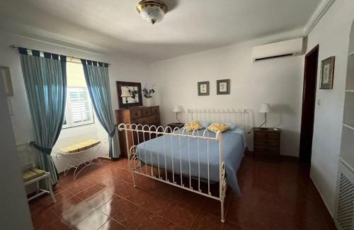 Mourao House | Family-Friendly Retreat at Casa dos Avós no Grande Lago