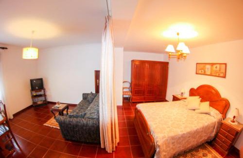 Paradamonte Apartment | Pet-Friendly Retreat: Casa Dos Cabecinhos Rated 8.8/10