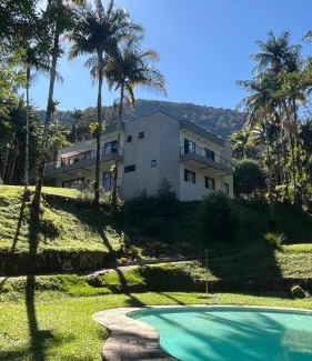 Teresopolis House | Top-Rated Casa dos Canários Suítes with Inviting Pool
