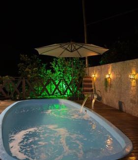 Piratuba House | Pet-Friendly Casa dos Gerânios with Pool Near Thermal Park