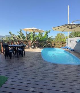 Piratuba House | Pet-Friendly Casa dos Gerânios with Pool Near Thermal Park