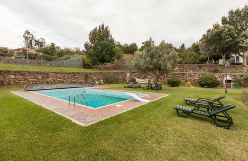 Povoa de Lanhoso House | Guest Rated 10/10: Casa dos Muros - House with Pool & Breakfast