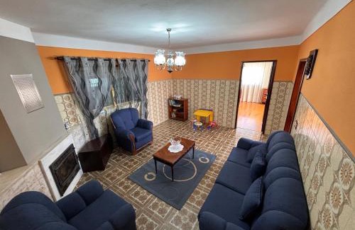 Anadia House | Pet-Friendly Casa dos Neto Santiago: Top-Rated Retreat!