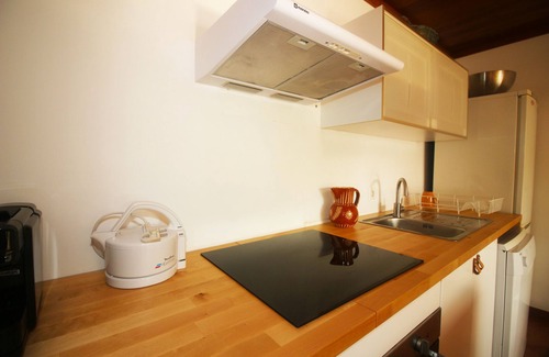 Parada de Bouro Cottage | Discover Casa dos Netos - Family-Friendly Retreat with Pool