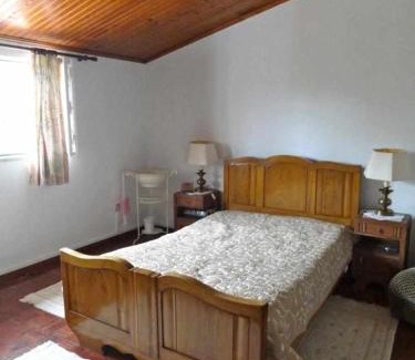Torres Novas House | Relax at Casa dos Pocinhos: Tranquil Countryside Retreat