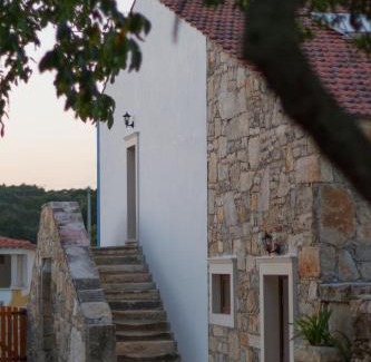 Fatima House | Unforgettable Stay at Casa dos Tios - 4-Star Comfort Awaits