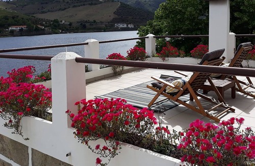 Carrazeda de Ansiaes Ski Chalet | Exclusive Casa dos Vinhais: A Premier Douro River Retreat