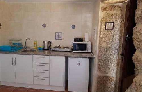 Belmonte House | Perfect Stay at Casa Dr. Saba - Pet Friendly and Spa