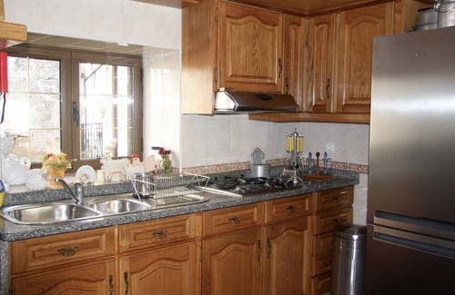 Fundao House | Explore CASA DUAS FONTES by the River Pool, 10/10 Rated