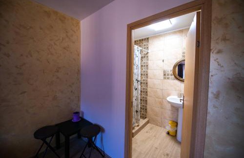 Navodari House | Casa Dumitrescu: Family-Friendly Stay with Breakfast Included