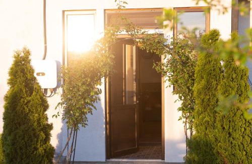 Navodari House | Casa Dumitrescu: Family-Friendly Stay with Breakfast Included