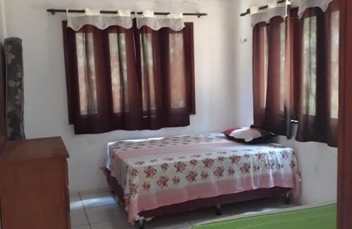 Northeast Region House | Pet-Friendly Casa Duplex Amarelo with Pool for Families