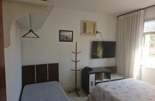 Fradinhos Bed & Breakfast | Cozy Casa Duplex: Top Rated with Kitchen & Breakfast