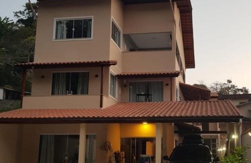 Angra dos Reis House | Idyllic Casa e Flat with Pool near Praia da Enseada