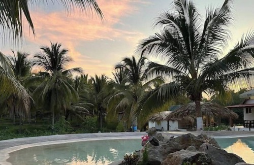 Saladita House | Casa Edén Playa las Saladita