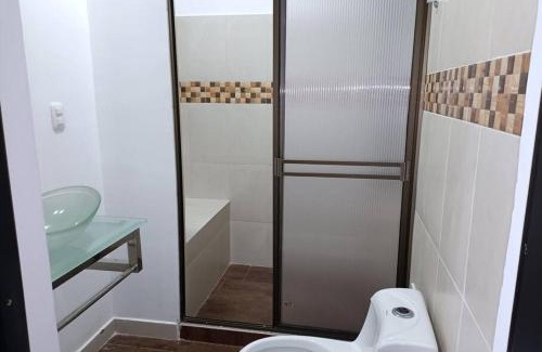 Alcala House | Casa Eje Cafetero: Family-Friendly Stay with Sports Court