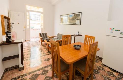 Old Havana Apartment | Pet-Friendly Casa El Balcon de Chacon with Ocean Views