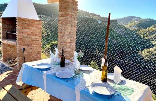 Velez-Malaga House | Pet-Friendly Casa El Barranco with Pool & 9.1 Rating
