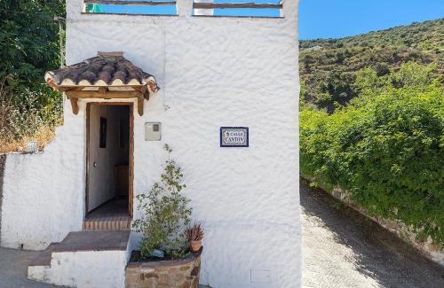 Jimera de Libar House | Pet-Friendly CASA EL CANTÓN: Family Welcomes Await