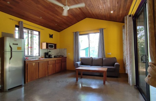 Marbella House | Casa el Coco: Ideal for Nature Lovers & Surfers