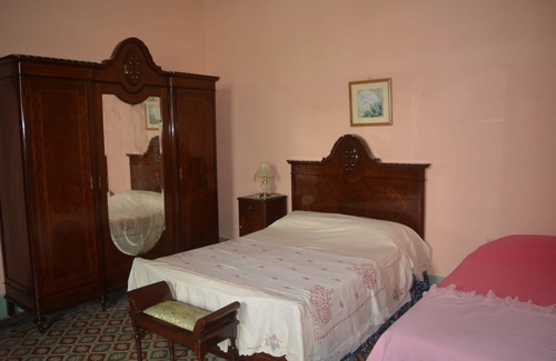 Cienfuegos House | Casa El Colonial: Top-Rated Stay with Spa & Family Amenities