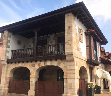 Cabarceno House | Discover Casa el Elefante Blanco: Family-Friendly Retreat