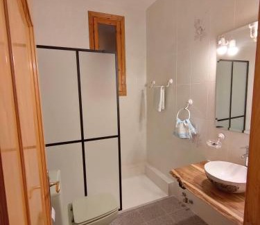Penarroya de Tastavins Apartment | Pet and Child Friendly Stay at Casa el Ferrer, Rated 8.4