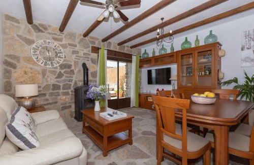 Gaucin House | Discover Casa el Imperio: Pet-Friendly Retreat with Pool