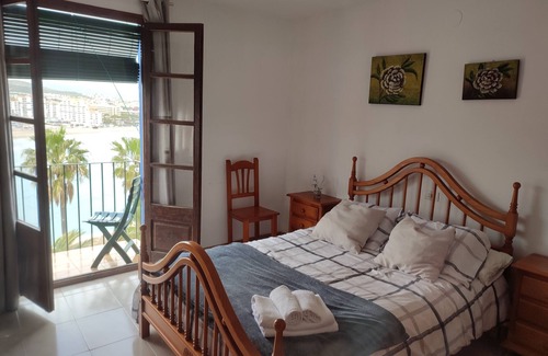 Peniscola Old Town House | Relaxing Retreat at Casa El Maset: Spa & Family Friendly