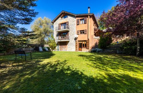 Bor Ski Chalet | Discover Casa El Molí de Bor: Guest Rated 9.8 in Cerdanya