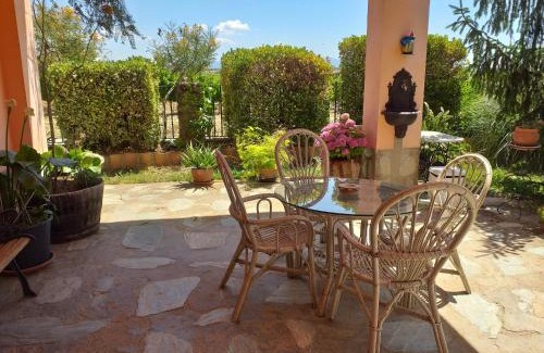 Salas Bajas House | Family-Friendly CASA el NOGAL with Stellar 9/10 Ratings