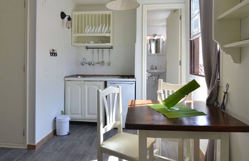Hermigua Apartment | Casa El Patio - Inviting Studio with Terrace and Mountain Views