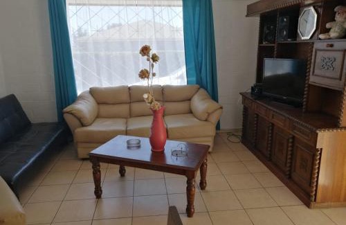 El Quisco House | Relax at Casa El Quisco Las Mandarinas with Ocean Views