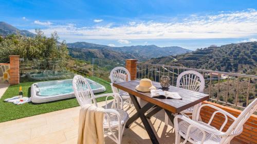 Archez House | Relax at Casa El Refugio de Árchez - 4-Star Retreat