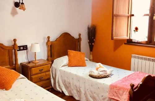 Sobrepiedra House | Discover CASA EL RUBIO: Family-Friendly Retreat Awaits