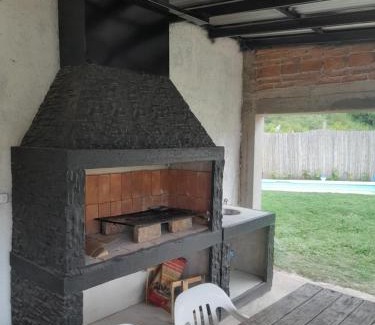 Villa Del Dique Apartment | Pet-Friendly Casa el sueño de Alicia with Pool & Kids' Fun