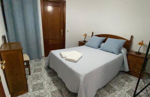 Zahara de la Sierra House | Guest Rated 9.1: Casa “El Zumaque” in Zahara de la Sierra