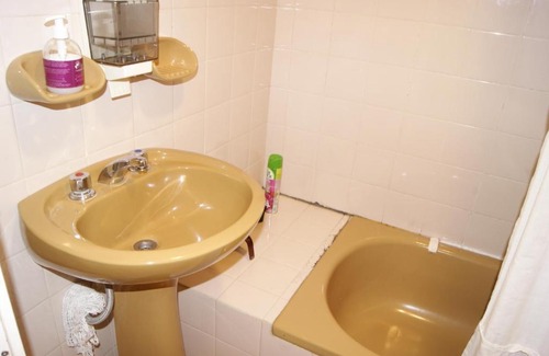 Province of Tierra del Fuego Bed & Breakfast | Casa Elena: Family-Friendly Stay with Hot Tub & Kitchen