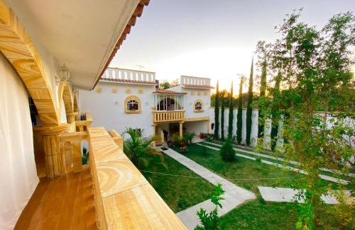 Teotitlan del Valle House | Budget-Friendly Casa Elim-Oaxaca with Family Amenities