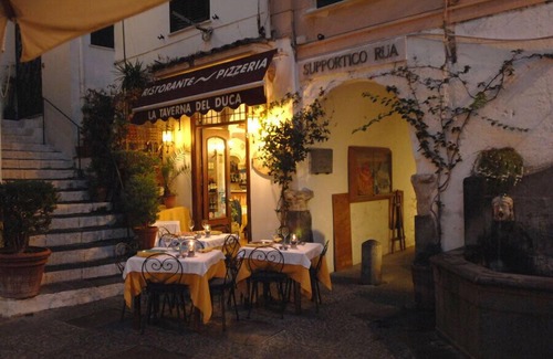 Amalfi Apartment | Delightful Casa Elisa in Amalfi: Family Friendly with Breakfast