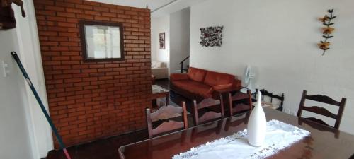 Portinho House | Casa em Cabo Frio: Family-Friendly with Ocean View