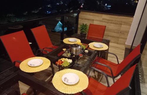 Vila Telma House | Scenic Casa em Campos do Jordão: 4-Star Family Retreat