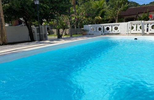 Balneario Praia do Pernambuco House | Family-Friendly Retreat Steps from Pernambuco Beach