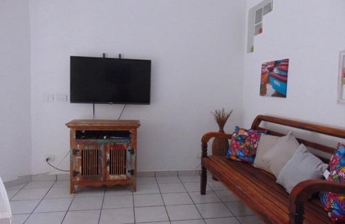 Barra do Sahy Resort | Relaxing Ocean View Casa em Condomínio with Pool & Breakfast