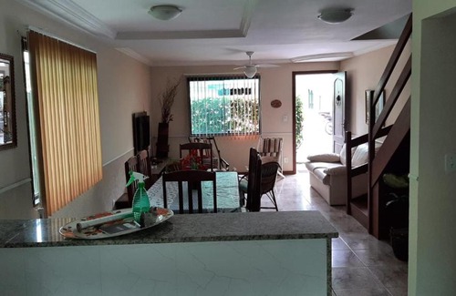 Portinho House | Comfortable Casa in Gated Community with Parking Access